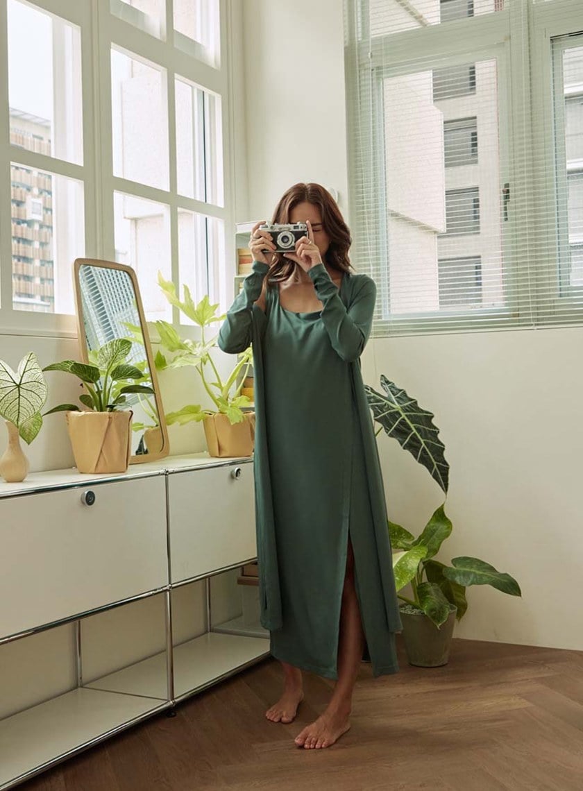 方領交叉美背合身BRA洋裝